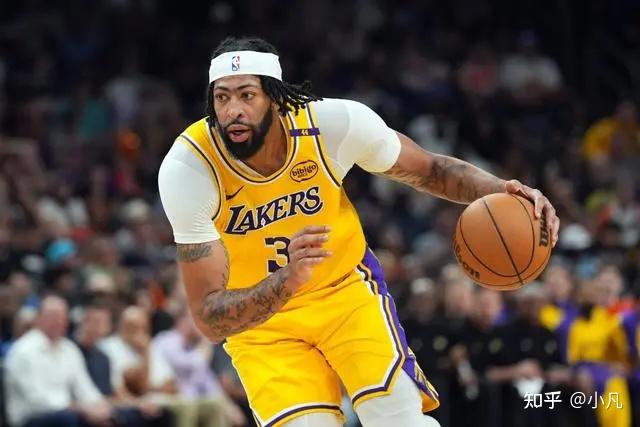 易建联真的混不下NBA吗？5年换4队后才发现，答案可能很意外